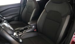 Nissan JUKE 1.6 HEV N-Design pieno