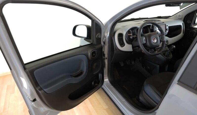 Fiat PANDA 1.0 Firefly Hybrid Cross S&S 70CV 5P pieno