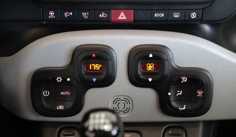 Fiat PANDA 1.0 Fire-Fly Hybrid City Cross S&S 70CV pieno